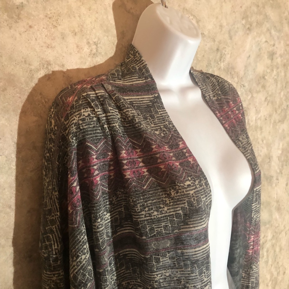 Maurices Open Front Kimono Cardigan Top - Picture 9 of 10